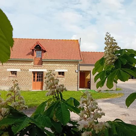 Gite Ferme Du Marronnier Derchigny Exterior foto